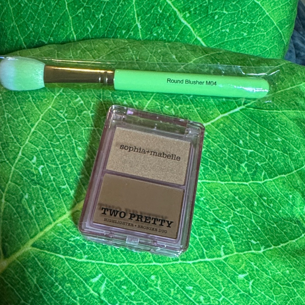 sophia+mabelle TWO PRETTY Highlighter + Bronzer Duo - Brown/Champagne
